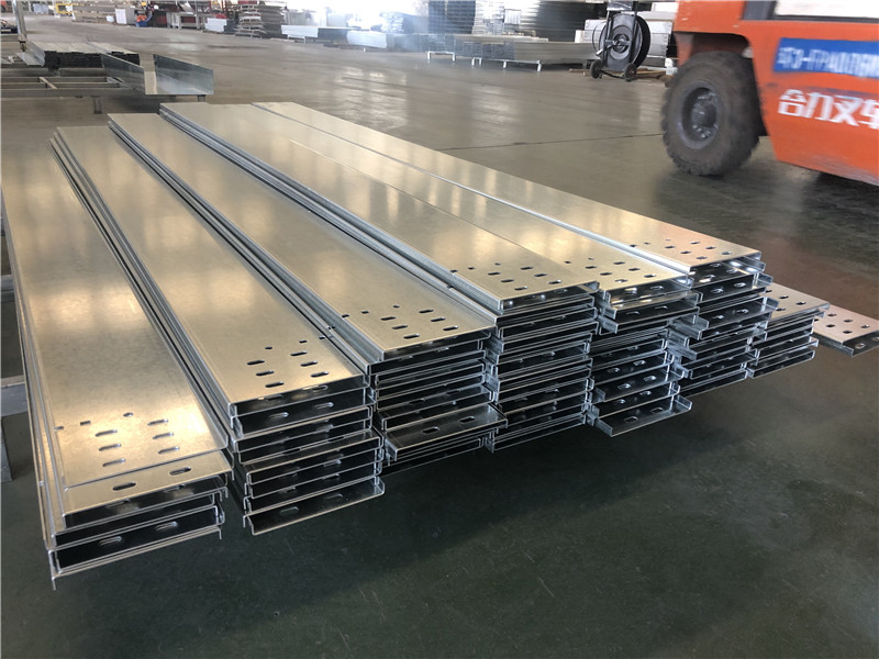 熱鍍鋅電纜橋架、鋅層均勻、型號齊全